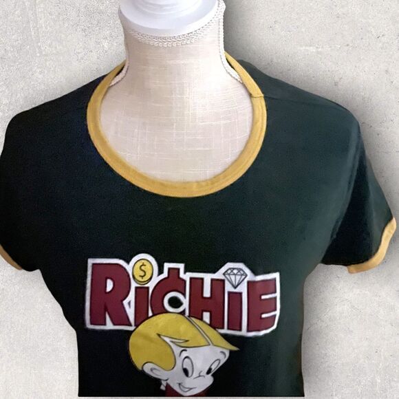Classic Media Richie Rich | EUC Women’s Richie Rich Graphic Tee Size Large - Picture 3 of 8